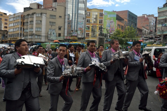 Partycrashen by accident | feest op straat La Paz